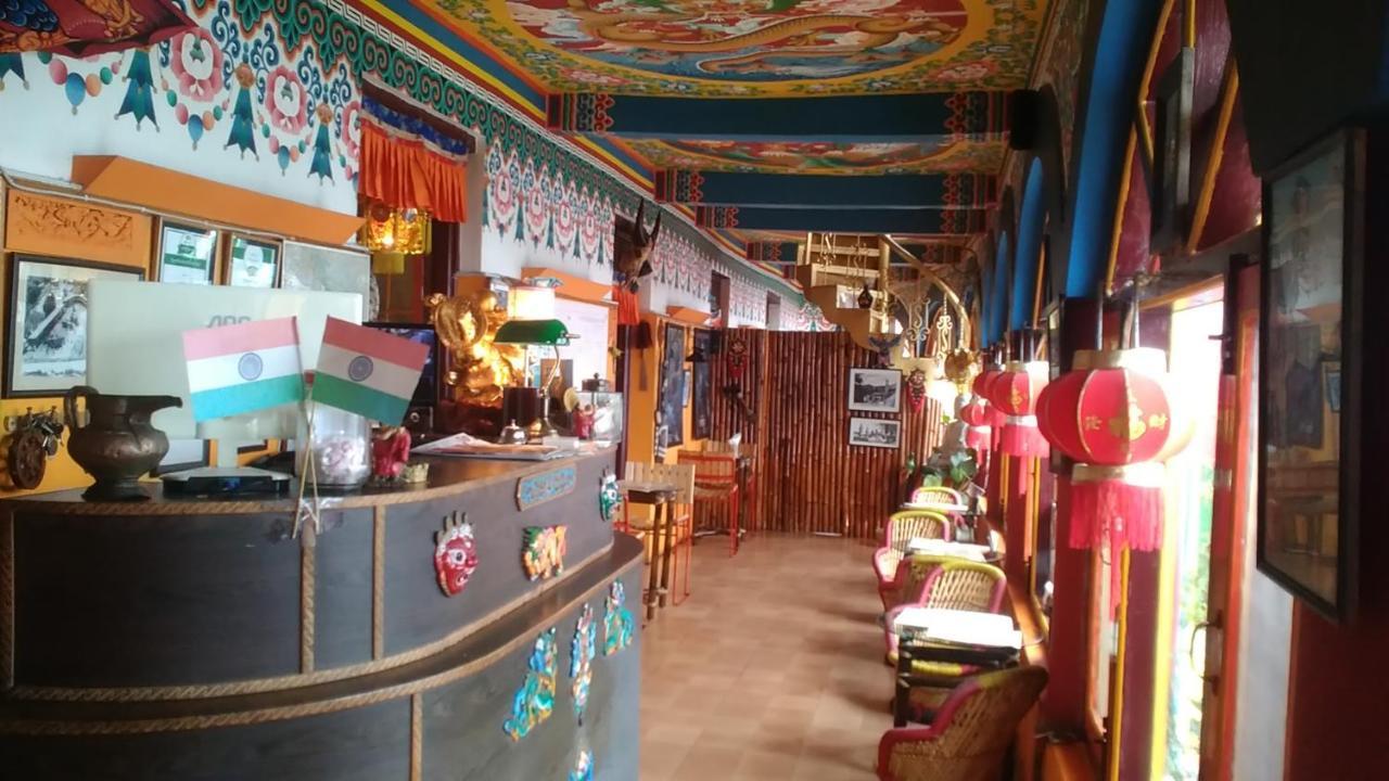 Domas Inn Mussoorie Buitenkant foto