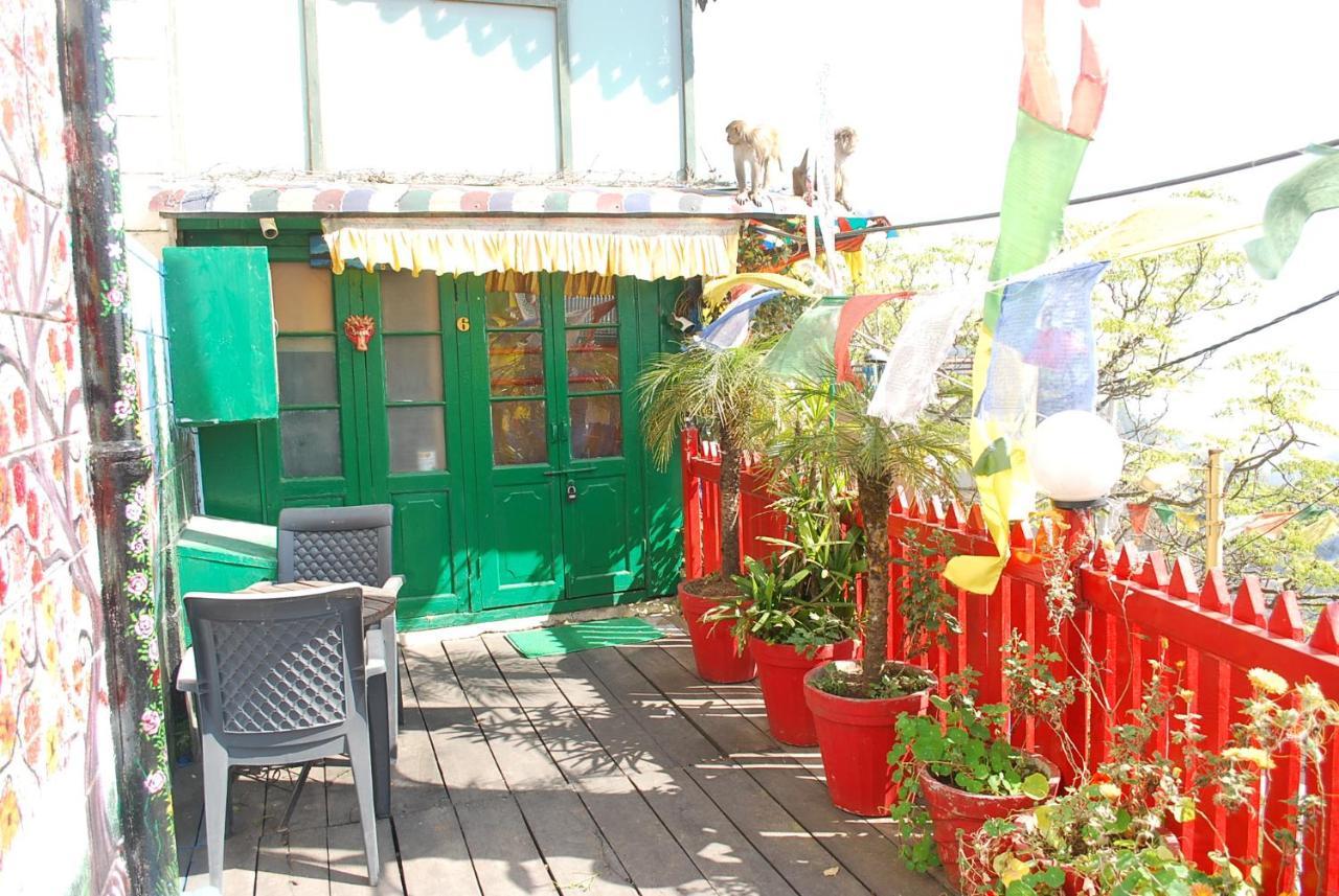 Domas Inn Mussoorie Buitenkant foto