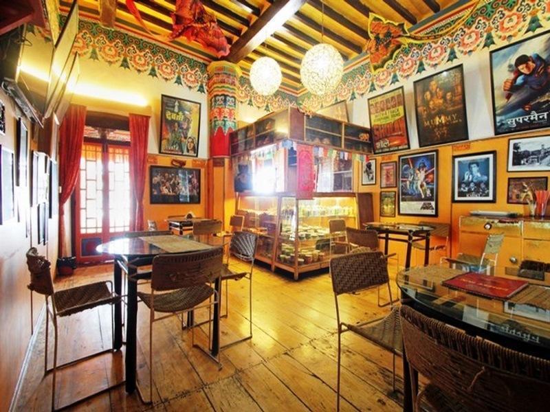 Domas Inn Mussoorie Buitenkant foto